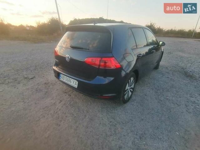 Синий Фольксваген e-Golf, объемом двигателя 0 л и пробегом 92 тыс. км за 14000 $, фото 10 на Automoto.ua