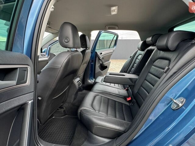 Синий Фольксваген e-Golf, объемом двигателя 0 л и пробегом 123 тыс. км за 9350 $, фото 39 на Automoto.ua