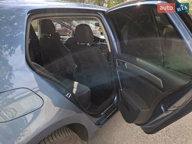 Синий Фольксваген e-Golf, объемом двигателя 0 л и пробегом 113 тыс. км за 8200 $, фото 12 на Automoto.ua