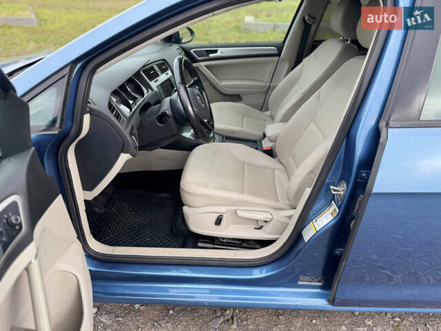 Синий Фольксваген e-Golf, объемом двигателя 0 л и пробегом 73 тыс. км за 8300 $, фото 36 на Automoto.ua