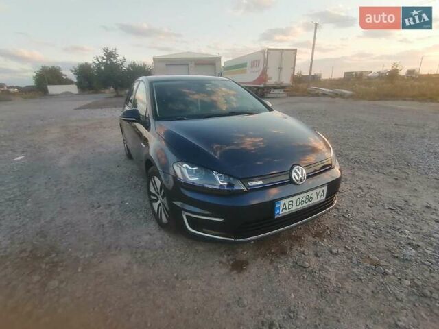 Синий Фольксваген e-Golf, объемом двигателя 0 л и пробегом 92 тыс. км за 14000 $, фото 14 на Automoto.ua