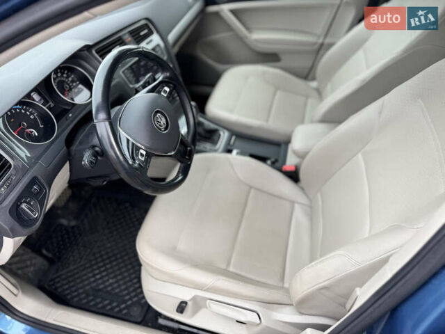 Синий Фольксваген e-Golf, объемом двигателя 0 л и пробегом 73 тыс. км за 8300 $, фото 40 на Automoto.ua