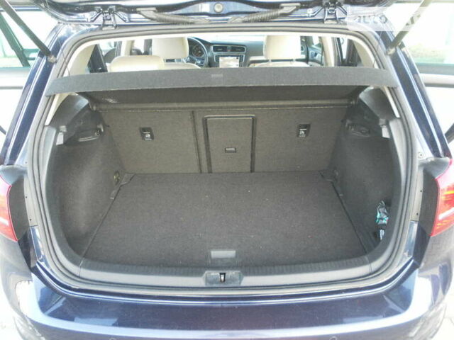 Синий Фольксваген e-Golf, объемом двигателя 0 л и пробегом 88 тыс. км за 9950 $, фото 23 на Automoto.ua