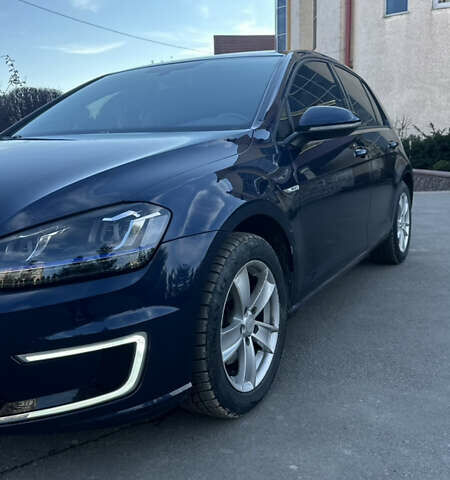 Синий Фольксваген e-Golf, объемом двигателя 0 л и пробегом 90 тыс. км за 9150 $, фото 37 на Automoto.ua
