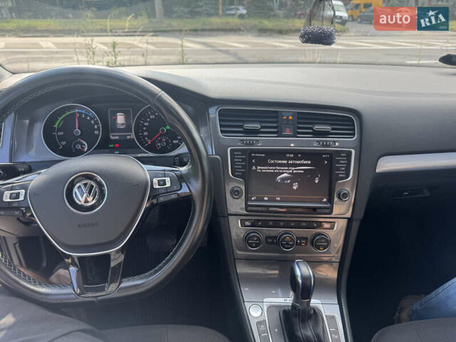 Синий Фольксваген e-Golf, объемом двигателя 0 л и пробегом 150 тыс. км за 8850 $, фото 1 на Automoto.ua