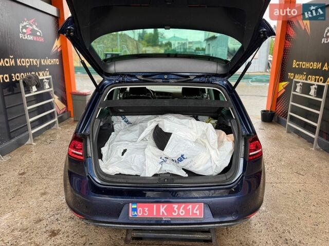 Синий Фольксваген e-Golf, объемом двигателя 0 л и пробегом 153 тыс. км за 8999 $, фото 8 на Automoto.ua