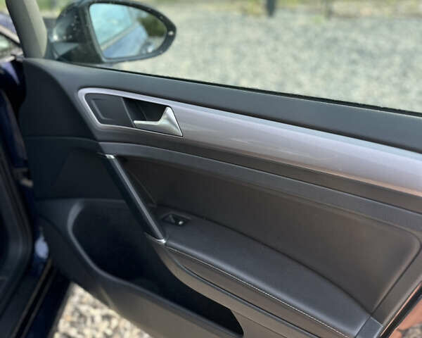 Синий Фольксваген e-Golf, объемом двигателя 0 л и пробегом 118 тыс. км за 8400 $, фото 18 на Automoto.ua