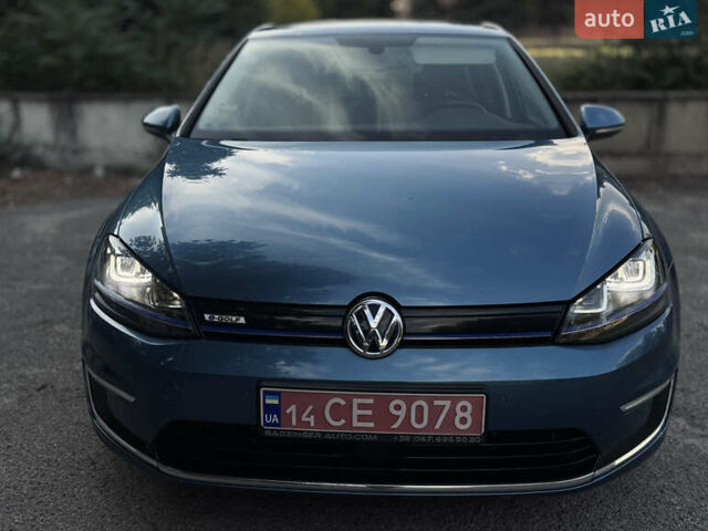 Синий Фольксваген e-Golf, объемом двигателя 0 л и пробегом 132 тыс. км за 9150 $, фото 1 на Automoto.ua