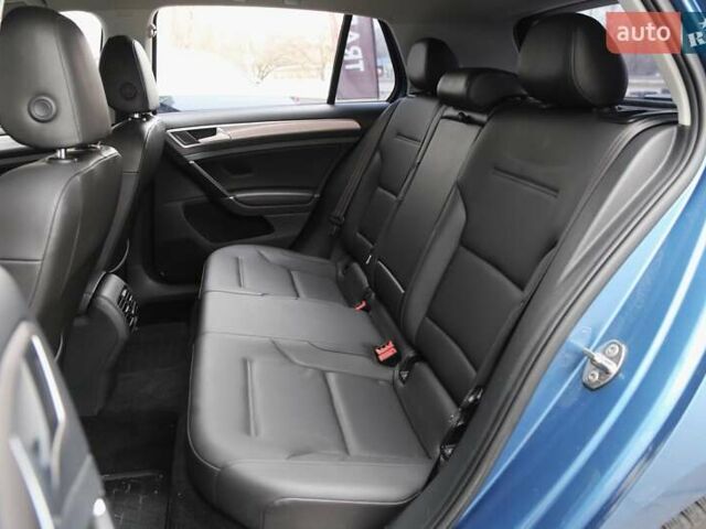 Синий Фольксваген e-Golf, объемом двигателя 0 л и пробегом 96 тыс. км за 9900 $, фото 9 на Automoto.ua