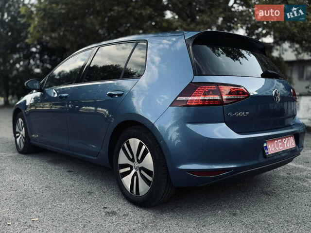 Синий Фольксваген e-Golf, объемом двигателя 0 л и пробегом 132 тыс. км за 9150 $, фото 4 на Automoto.ua