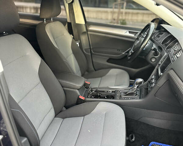 Синій Фольксваген e-Golf, об'ємом двигуна 0 л та пробігом 135 тис. км за 8200 $, фото 41 на Automoto.ua