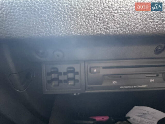 Синий Фольксваген e-Golf, объемом двигателя 0 л и пробегом 99 тыс. км за 9500 $, фото 62 на Automoto.ua