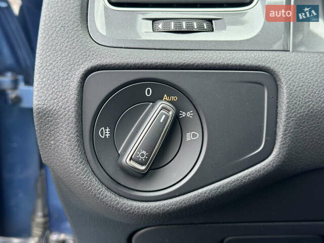 Синий Фольксваген e-Golf, объемом двигателя 0 л и пробегом 168 тыс. км за 7350 $, фото 58 на Automoto.ua