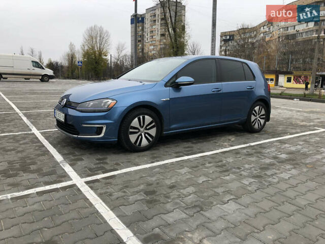 Синий Фольксваген e-Golf, объемом двигателя 0 л и пробегом 117 тыс. км за 10600 $, фото 5 на Automoto.ua