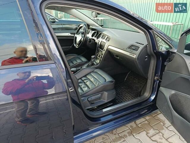 Синий Фольксваген e-Golf, объемом двигателя 0 л и пробегом 74 тыс. км за 12000 $, фото 6 на Automoto.ua