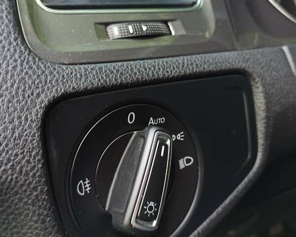 Синій Фольксваген e-Golf, об'ємом двигуна 0 л та пробігом 88 тис. км за 9750 $, фото 49 на Automoto.ua