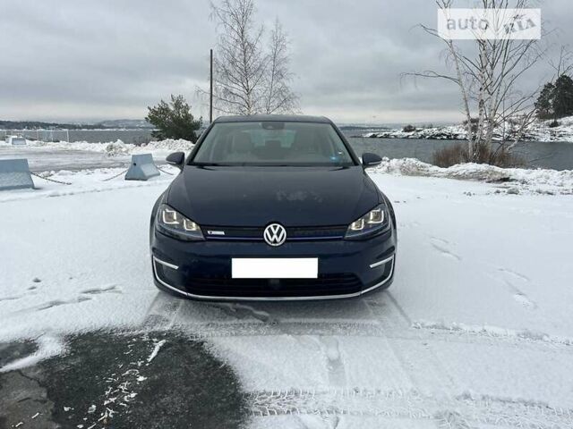 Синий Фольксваген e-Golf, объемом двигателя 0 л и пробегом 105 тыс. км за 13500 $, фото 1 на Automoto.ua