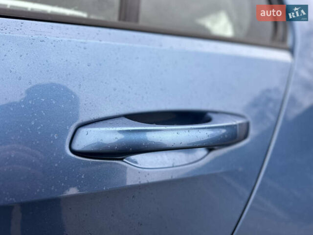 Синій Фольксваген e-Golf, об'ємом двигуна 0 л та пробігом 168 тис. км за 6999 $, фото 34 на Automoto.ua