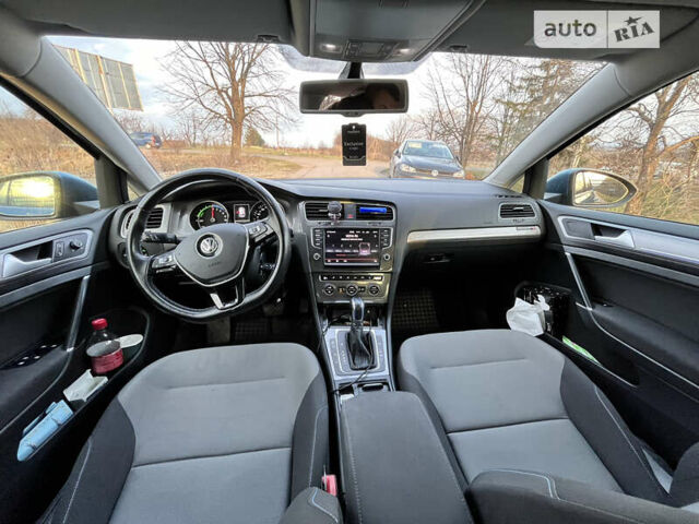 Синий Фольксваген e-Golf, объемом двигателя 0 л и пробегом 145 тыс. км за 9555 $, фото 14 на Automoto.ua