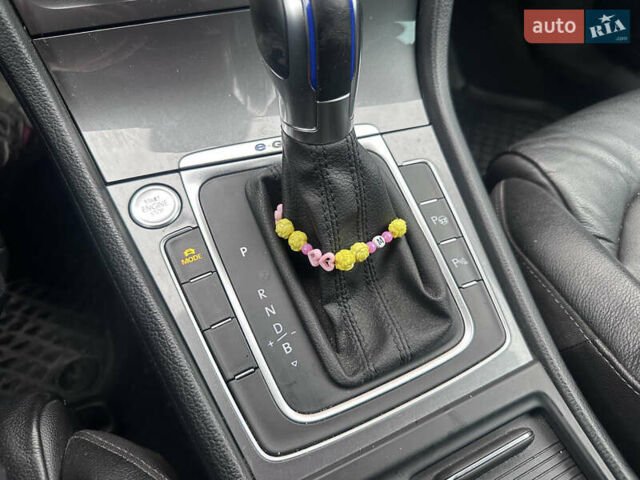 Синий Фольксваген e-Golf, объемом двигателя 0 л и пробегом 114 тыс. км за 8750 $, фото 13 на Automoto.ua