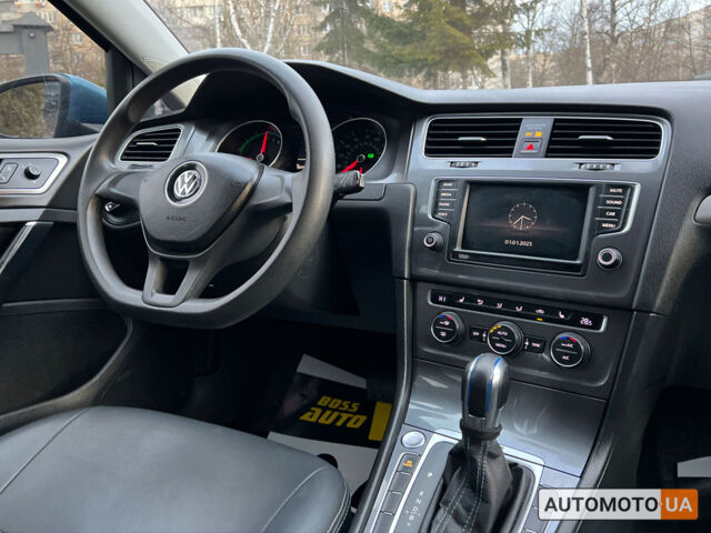 Синий Фольксваген e-Golf, объемом двигателя 24 л и пробегом 24 тыс. км за 8300 $, фото 13 на Automoto.ua