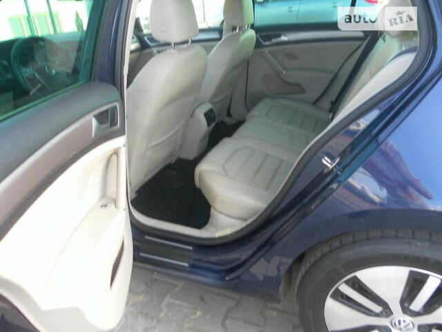 Синий Фольксваген e-Golf, объемом двигателя 0 л и пробегом 88 тыс. км за 9950 $, фото 11 на Automoto.ua