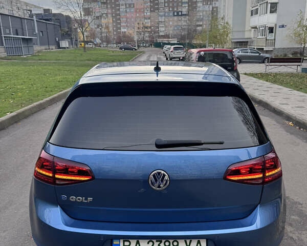 Синий Фольксваген e-Golf, объемом двигателя 0 л и пробегом 99 тыс. км за 9500 $, фото 12 на Automoto.ua