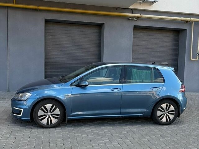 Синий Фольксваген e-Golf, объемом двигателя 0 л и пробегом 165 тыс. км за 9899 $, фото 2 на Automoto.ua