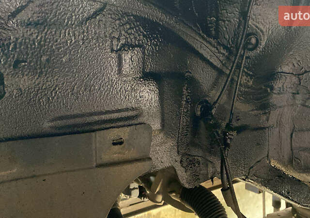 Синий Фольксваген e-Golf, объемом двигателя 0 л и пробегом 99 тыс. км за 9500 $, фото 86 на Automoto.ua