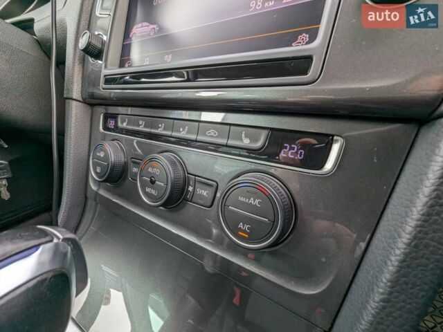 Синий Фольксваген e-Golf, объемом двигателя 0 л и пробегом 114 тыс. км за 10400 $, фото 7 на Automoto.ua