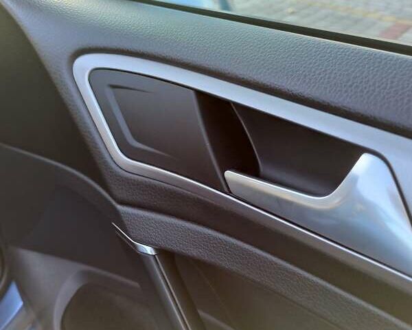Синій Фольксваген e-Golf, об'ємом двигуна 0 л та пробігом 88 тис. км за 9750 $, фото 103 на Automoto.ua