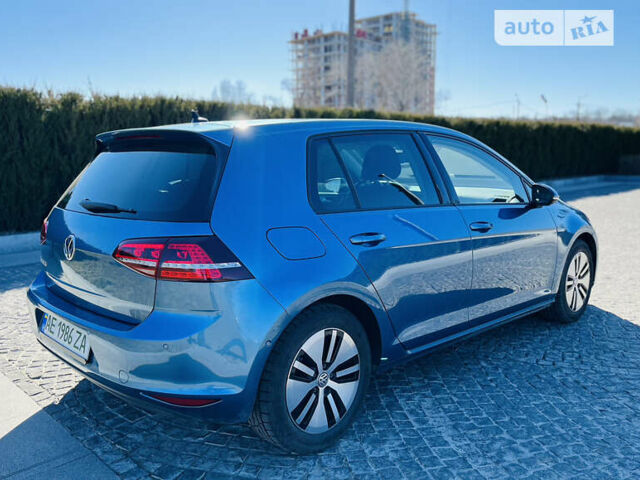 Синий Фольксваген e-Golf, объемом двигателя 0 л и пробегом 143 тыс. км за 11999 $, фото 20 на Automoto.ua