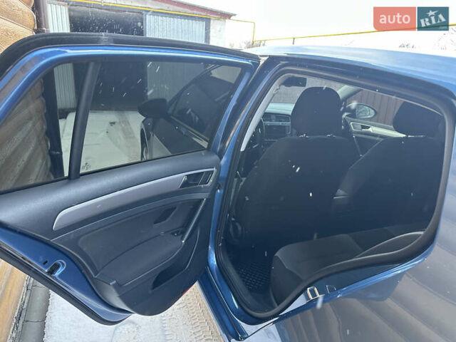 Синій Фольксваген e-Golf, об'ємом двигуна 0 л та пробігом 164 тис. км за 9400 $, фото 8 на Automoto.ua