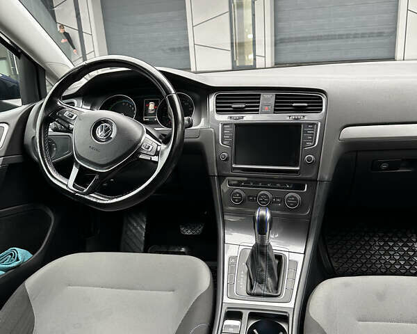 Синій Фольксваген e-Golf, об'ємом двигуна 0 л та пробігом 105 тис. км за 8250 $, фото 3 на Automoto.ua