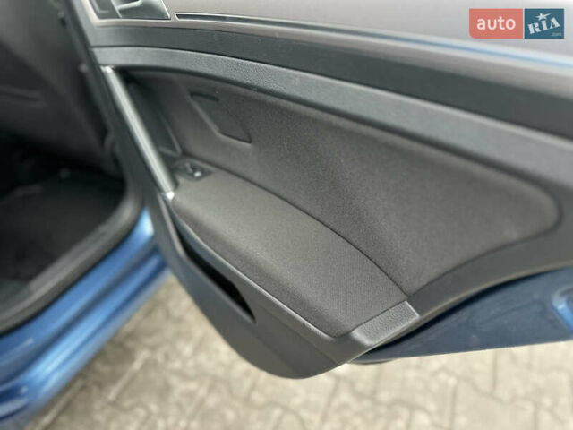 Синий Фольксваген e-Golf, объемом двигателя 0 л и пробегом 168 тыс. км за 7350 $, фото 93 на Automoto.ua