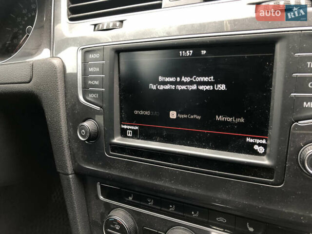 Синий Фольксваген e-Golf, объемом двигателя 0 л и пробегом 117 тыс. км за 10600 $, фото 23 на Automoto.ua