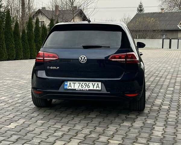 Синий Фольксваген e-Golf, объемом двигателя 0 л и пробегом 106 тыс. км за 8900 $, фото 14 на Automoto.ua