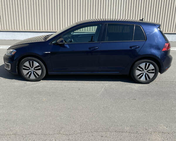 Синий Фольксваген e-Golf, объемом двигателя 0 л и пробегом 126 тыс. км за 10500 $, фото 3 на Automoto.ua