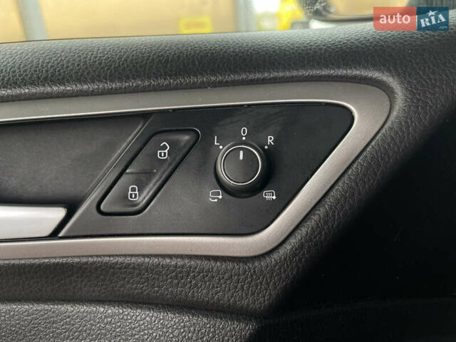 Синій Фольксваген e-Golf, об'ємом двигуна 0 л та пробігом 85 тис. км за 8700 $, фото 13 на Automoto.ua