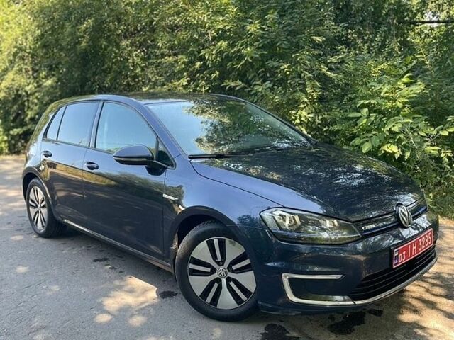 Синий Фольксваген e-Golf, объемом двигателя 0 л и пробегом 97 тыс. км за 7650 $, фото 6 на Automoto.ua