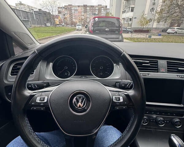 Синий Фольксваген e-Golf, объемом двигателя 0 л и пробегом 99 тыс. км за 9500 $, фото 33 на Automoto.ua