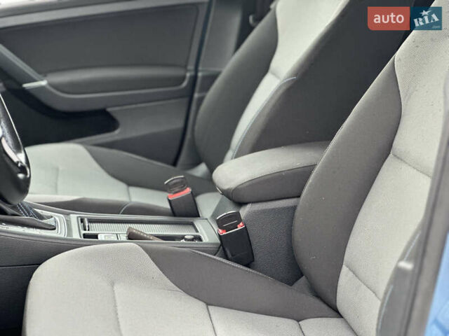 Синий Фольксваген e-Golf, объемом двигателя 0 л и пробегом 168 тыс. км за 7350 $, фото 73 на Automoto.ua