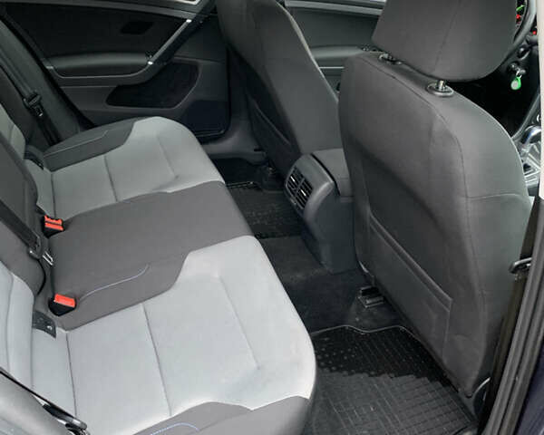 Синий Фольксваген e-Golf, объемом двигателя 0 л и пробегом 63 тыс. км за 9500 $, фото 22 на Automoto.ua