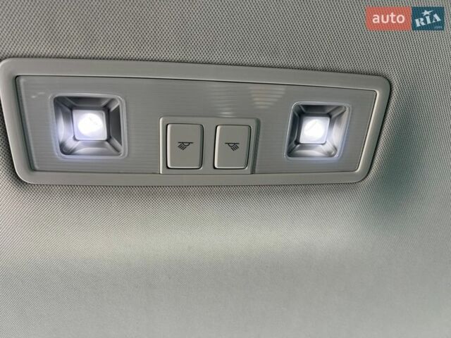 Синій Фольксваген e-Golf, об'ємом двигуна 0 л та пробігом 128 тис. км за 8399 $, фото 28 на Automoto.ua