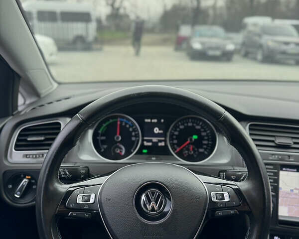 Синий Фольксваген e-Golf, объемом двигателя 0 л и пробегом 71 тыс. км за 8200 $, фото 28 на Automoto.ua