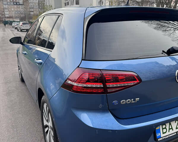 Синий Фольксваген e-Golf, объемом двигателя 0 л и пробегом 99 тыс. км за 9500 $, фото 17 на Automoto.ua