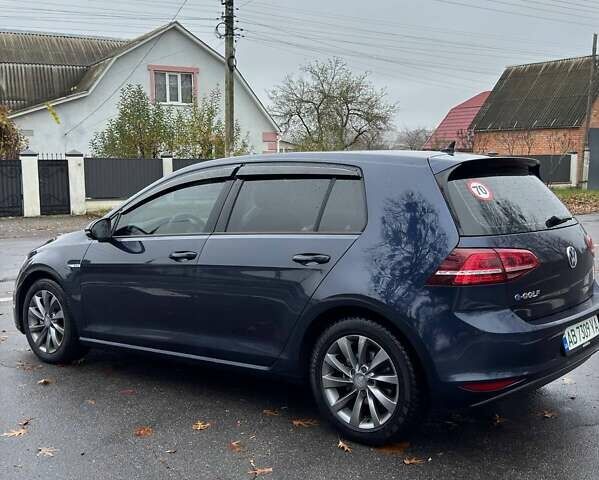 Синий Фольксваген e-Golf, объемом двигателя 0 л и пробегом 92 тыс. км за 9500 $, фото 1 на Automoto.ua