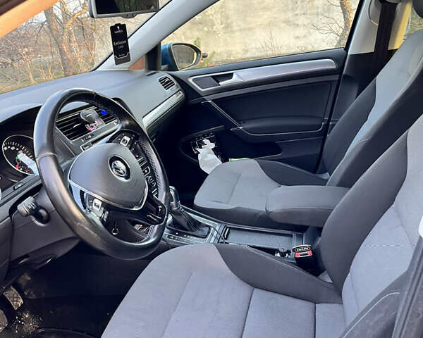 Синий Фольксваген e-Golf, объемом двигателя 0 л и пробегом 145 тыс. км за 9555 $, фото 12 на Automoto.ua