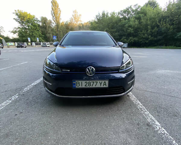 Синий Фольксваген e-Golf, объемом двигателя 0 л и пробегом 126 тыс. км за 10500 $, фото 19 на Automoto.ua