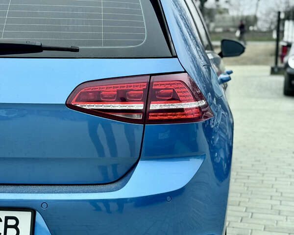 Синий Фольксваген e-Golf, объемом двигателя 0 л и пробегом 71 тыс. км за 8200 $, фото 19 на Automoto.ua